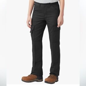 Dickies Women’s FLEX Relaxed Fit Cargo Pants – Size 6 (Black)